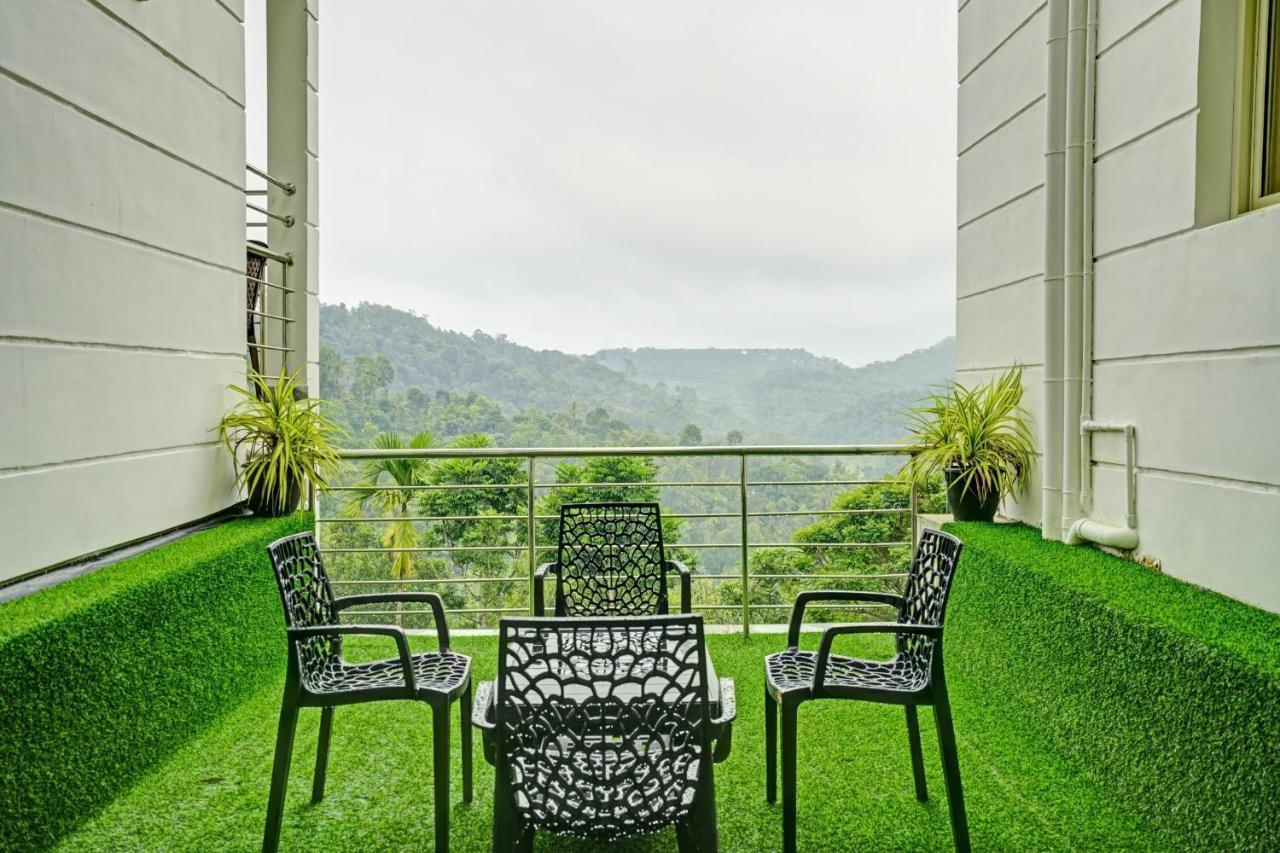 Oyo Flagship 81260 Star Lights Hotel Munnar Luaran gambar