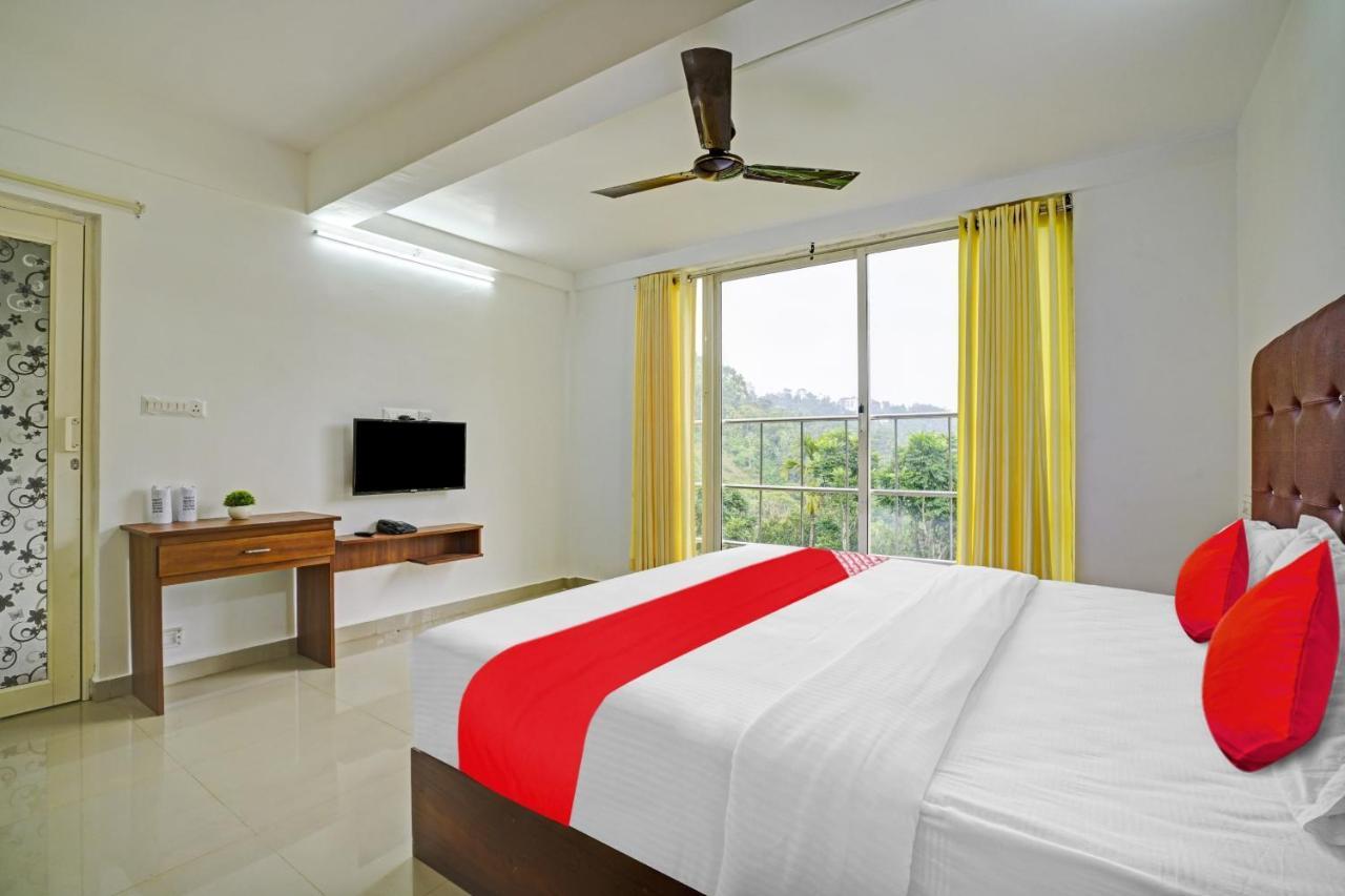 Oyo Flagship 81260 Star Lights Hotel Munnar Luaran gambar