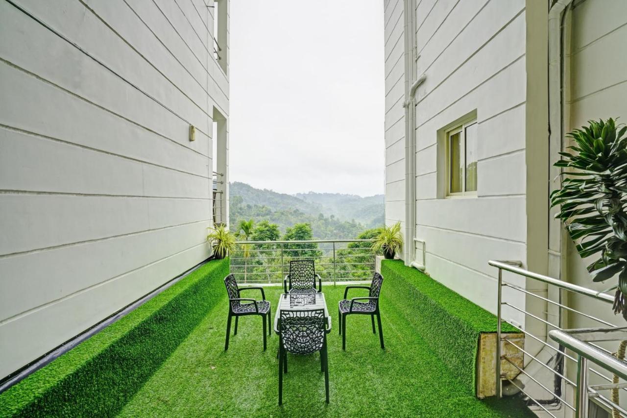Oyo Flagship 81260 Star Lights Hotel Munnar Luaran gambar