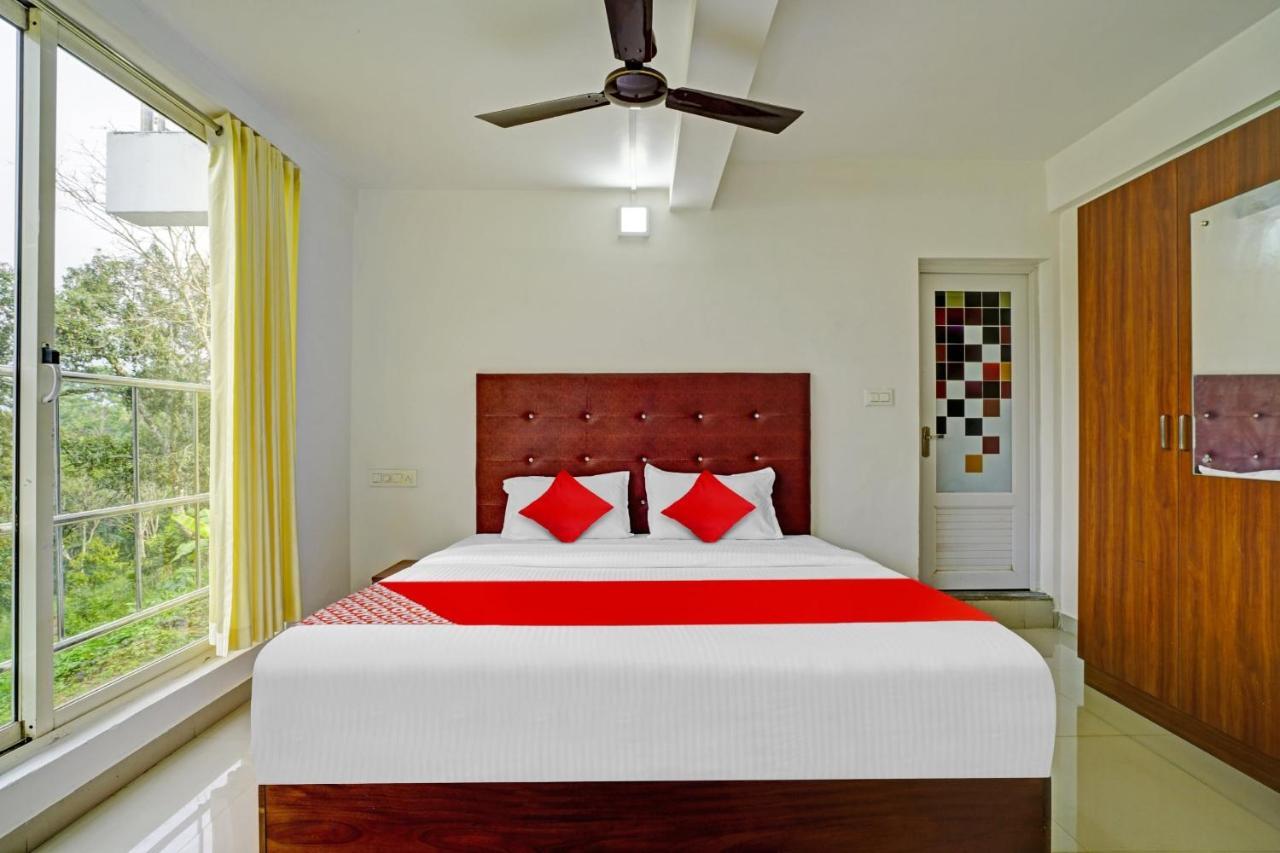Oyo Flagship 81260 Star Lights Hotel Munnar Luaran gambar