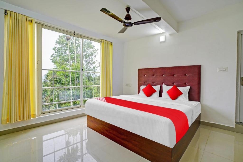 Oyo Flagship 81260 Star Lights Hotel Munnar Luaran gambar